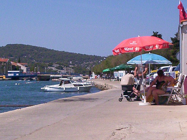 Tisno 12 dovča, 275